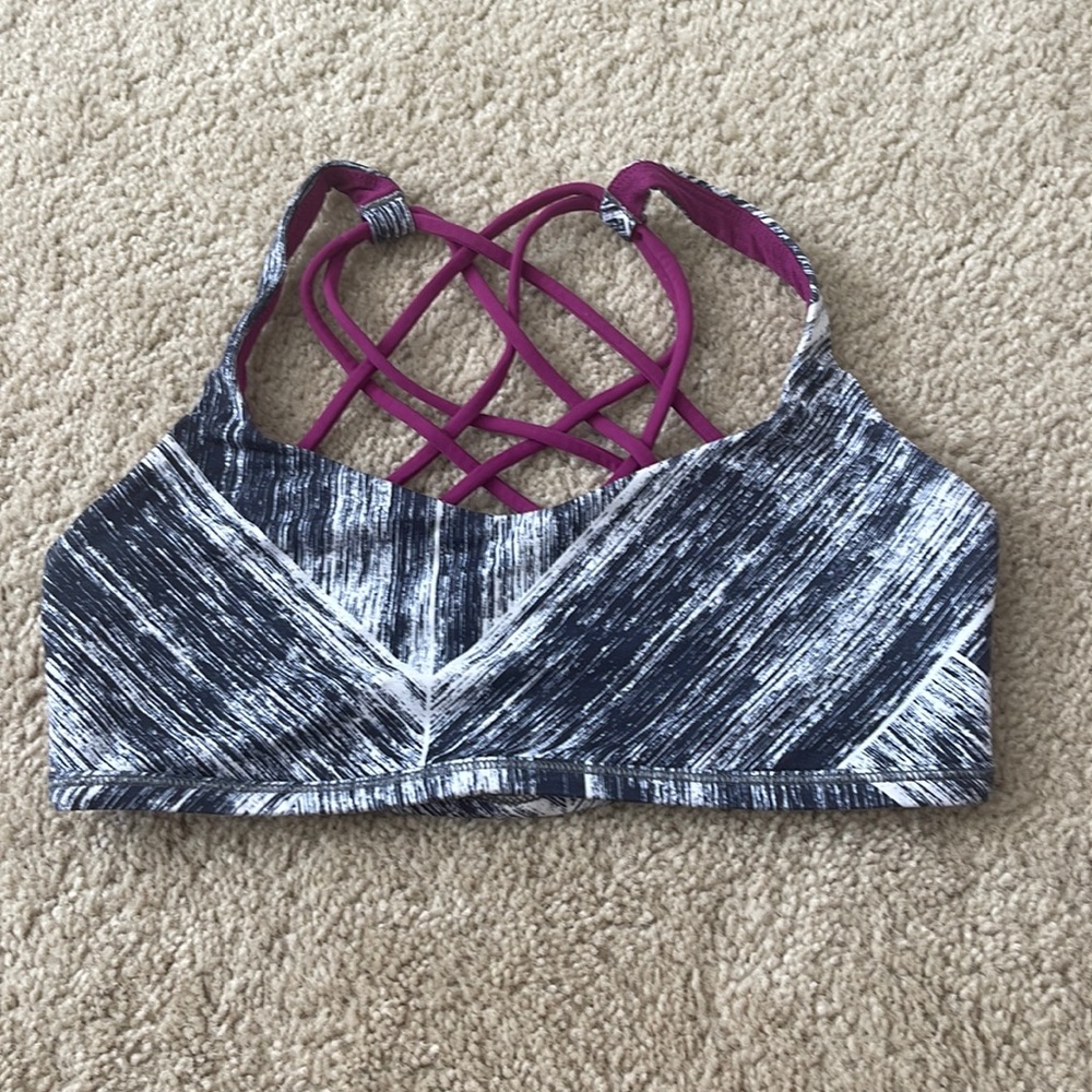 Lululemon born to be wild bra too